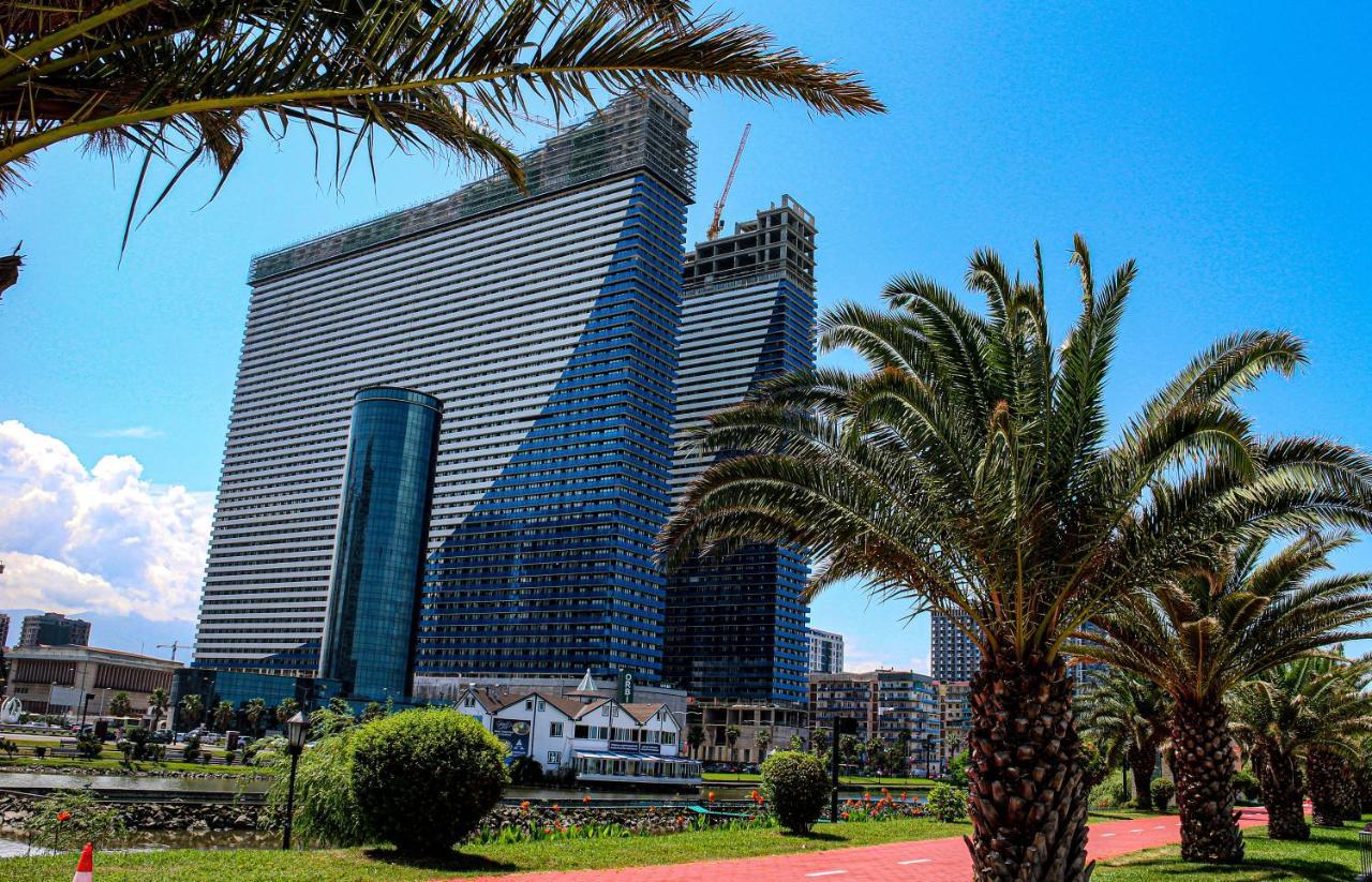 Orbi Batumi City Beach View Hotel Екстериор снимка